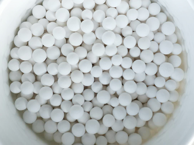 大孔容载体氧化铝球(Alumina ball with large pore volume carrier)