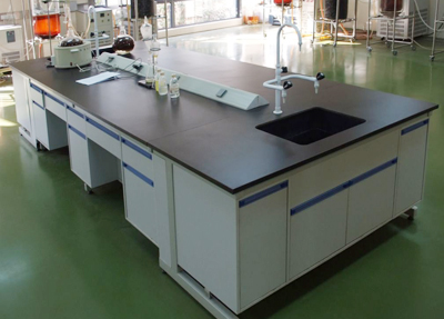 C-shaped steel structure central test bench